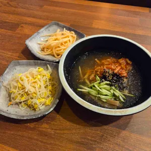 홍기와쭈꾸미 사진