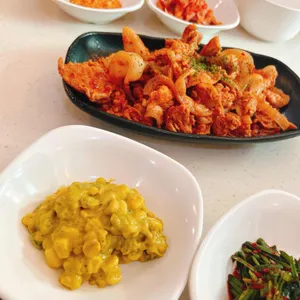 토끼와거북전 사진