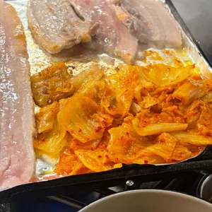 돼봉삼겹살 사진