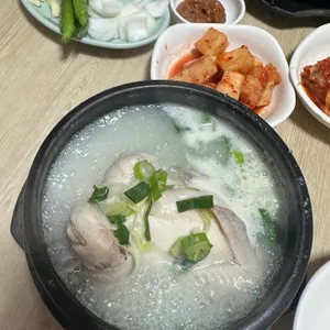 백년백세삼계탕 사진