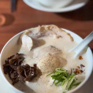 멘지 사진 1