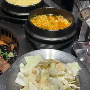 호르몬치치 사진