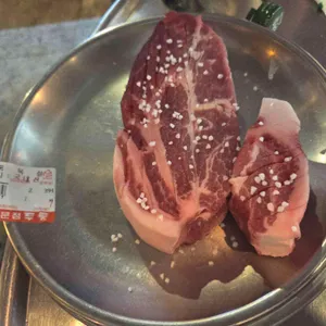 두툼 사진