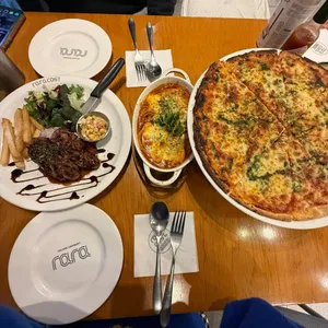 라라코스트 사진