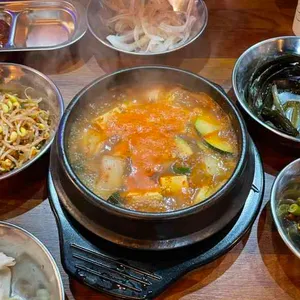 미돼지 대표 사진