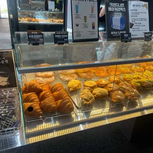 크리드나인 사진