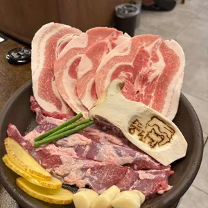 뚱단지돼지정육식당 사진