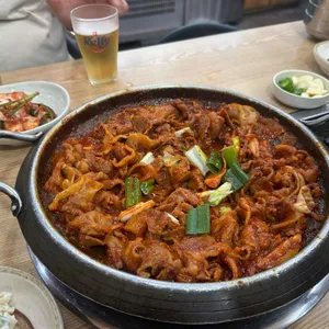 다채우렁돌솥쌈밥 사진