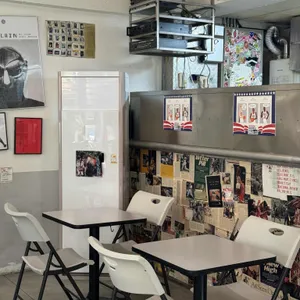 롸카두들 내쉬빌 핫치킨 리뷰 사진