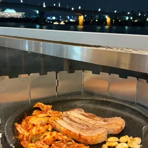 잠두봉 더나인 사진