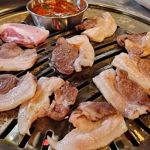 연탄주먹고기 대표 사진