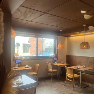 얼티튜드 리뷰 사진