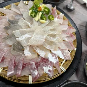 회뜨는아지야 사진