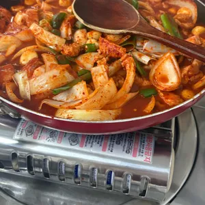 돼지랑찌개랑 사진
