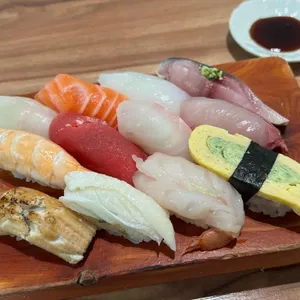 경찰서옆초밥집 사진