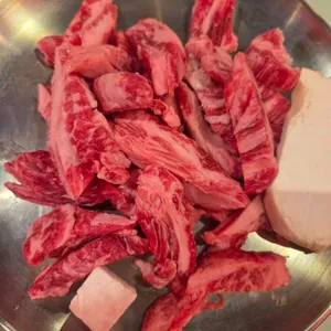 꾸석지돌판한우 사진