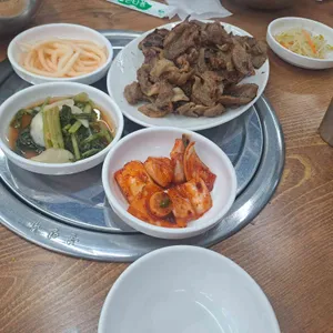 서울돼지불백갈비막국수 사진
