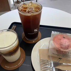 텐퍼센트커피 사진