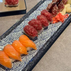 육회바른연어 사진