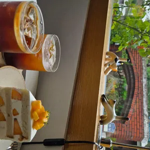 red brick coffee house 사진