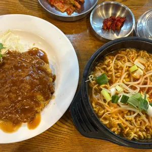 콩뿌리콩나물국밥 대표 사진