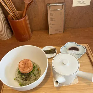 동경아우라 사진