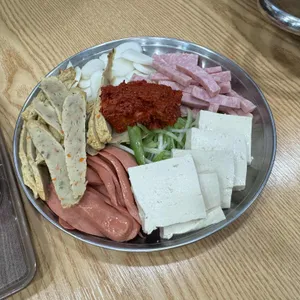 두꺼비부대찌개 사진