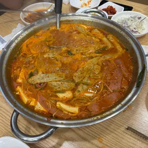 두꺼비부대찌개 사진