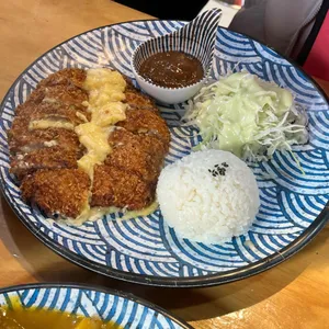 거인 왕돈까스 사진 1