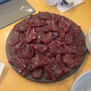 윤지네 뭉티기 사진