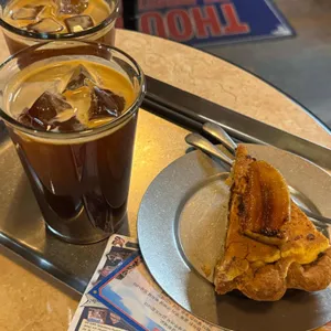 따우전드 사진 1