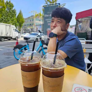 더 드링크 사진