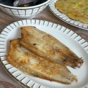 한반도회대게직판장 사진