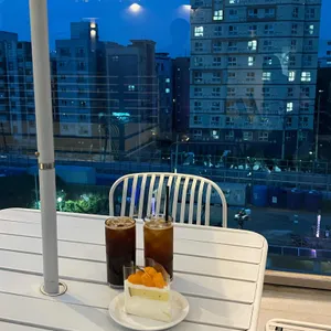 디자이너리 카페 리뷰 사진