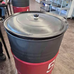 연평도꽃게품은닭볶음탕 드럼통솥뚜껑 사진