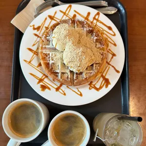 일 피노 사진