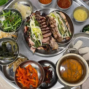 완미족발 대표 사진