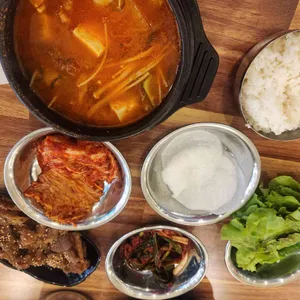 냉삼이닭 대표 사진