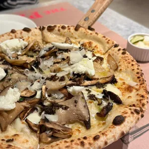 더플레이스 대표 사진