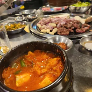연탄집 사진