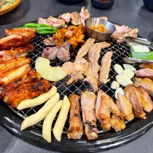 암사골 숯불닭갈비 사진