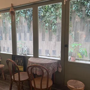 뚝방길홍차가게 뜰 리뷰 사진