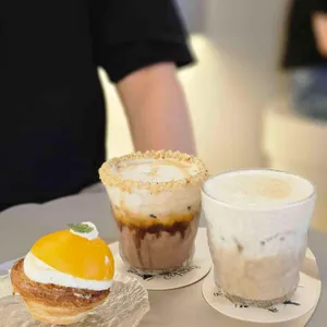 콘티뉴이티 사진