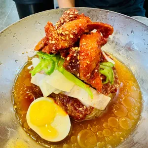 경복궁 함흥냉면 사진