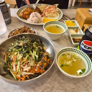 방촌원조잔치국수 사진