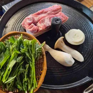 미나리쌈겹살 사진