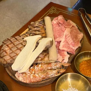 담소육가 사진