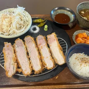 윤돈 사진 1