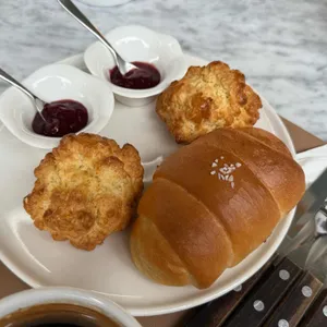 랩에쏘 갤러리 이서 사진 1