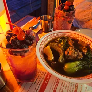 창창 리뷰 사진